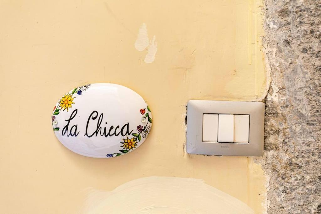 La Chicca Appartamento Intero Nei Quartieri Spagnoli Napoli Bagian luar foto