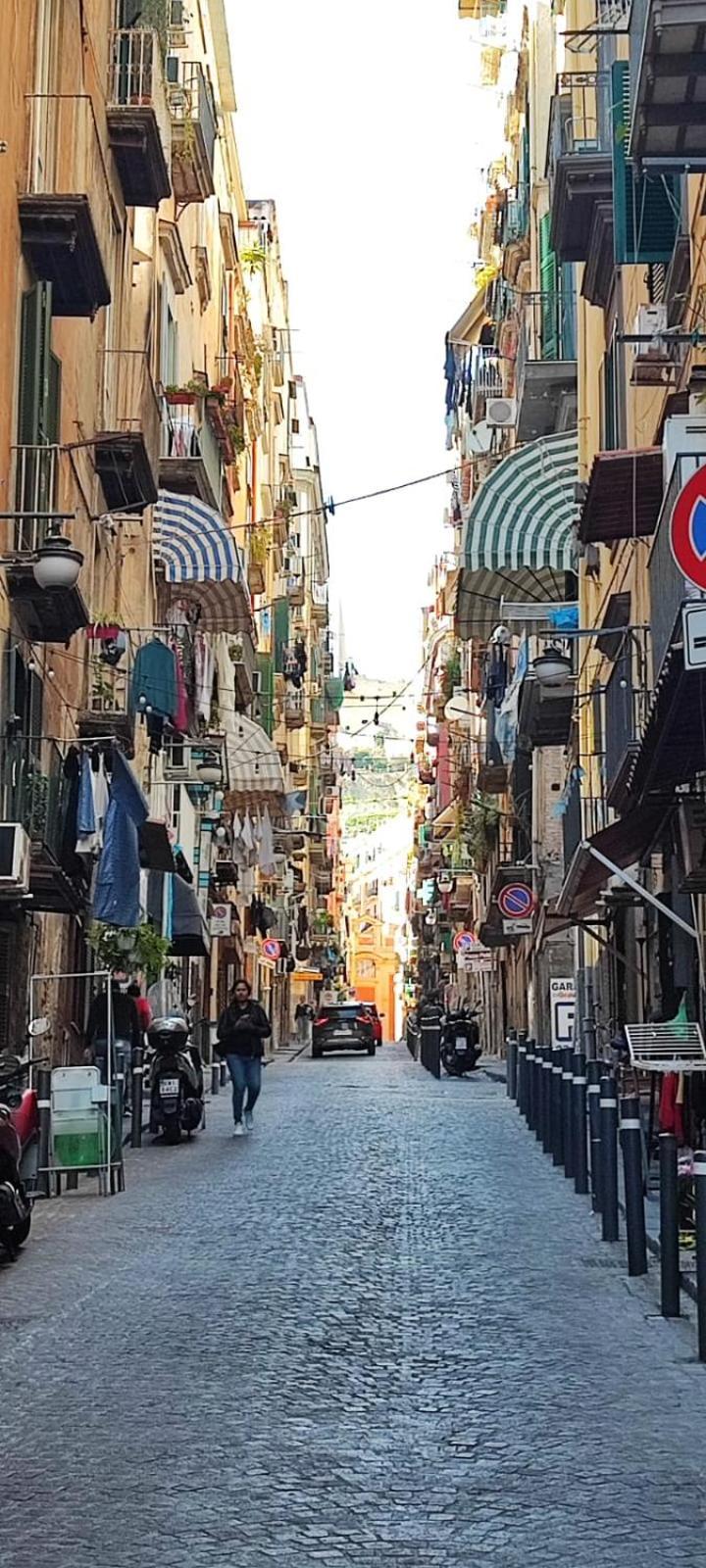 La Chicca Appartamento Intero Nei Quartieri Spagnoli Napoli Bagian luar foto