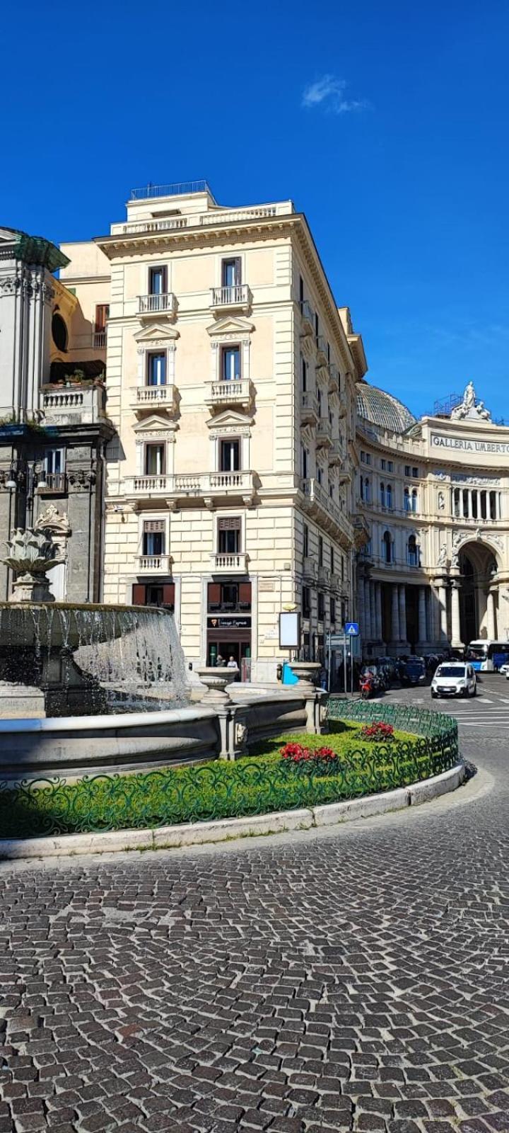 La Chicca Appartamento Intero Nei Quartieri Spagnoli Napoli Bagian luar foto