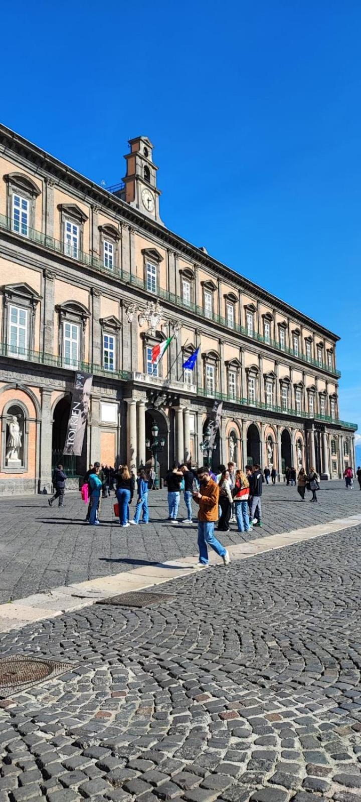 La Chicca Appartamento Intero Nei Quartieri Spagnoli Napoli Bagian luar foto